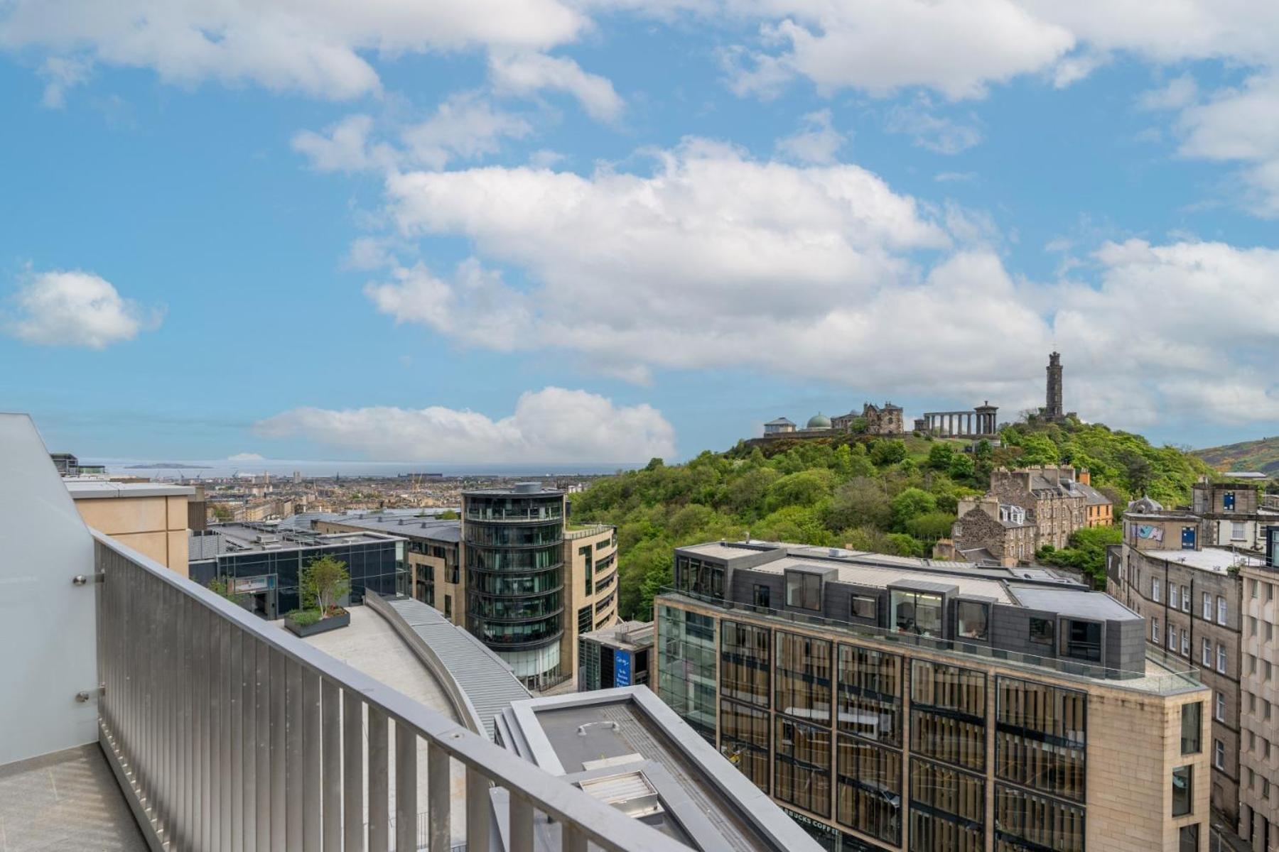 Roomzzz Edinburgh Ngoại thất bức ảnh