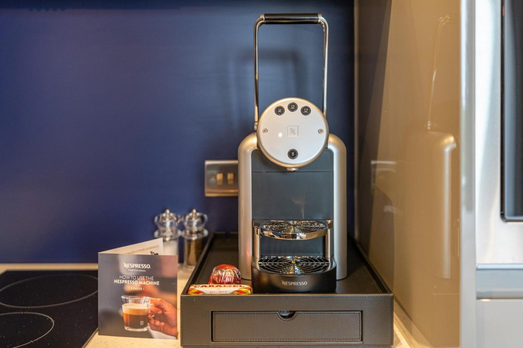 Roomzzz Edinburgh Ngoại thất bức ảnh